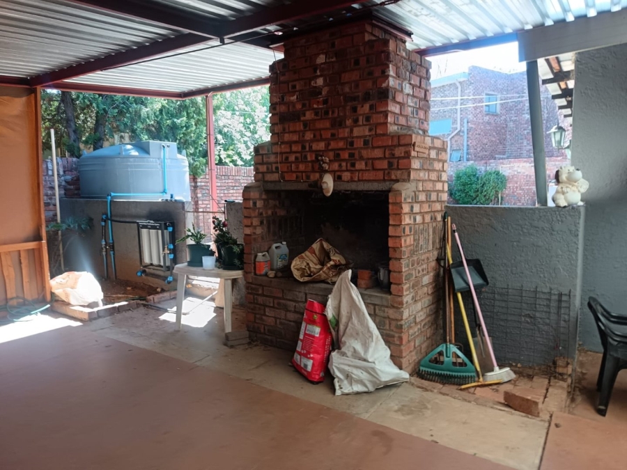 5 Bedroom Property for Sale in Carters Glen Northern Cape